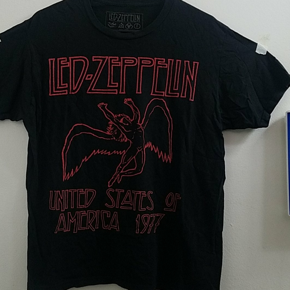 t shirt